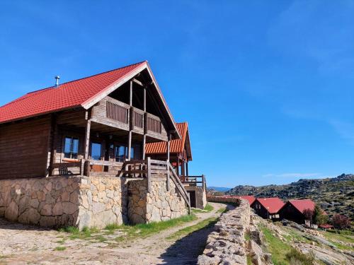 CHALÉS DA MONTANHA