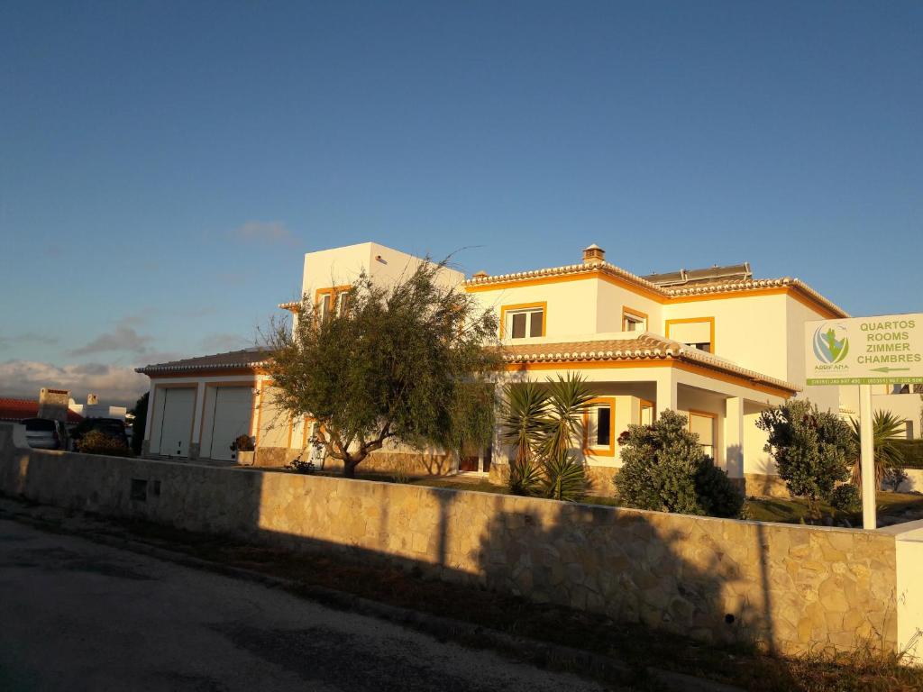 ARRIFANA LOUGE GUEST HOUSE