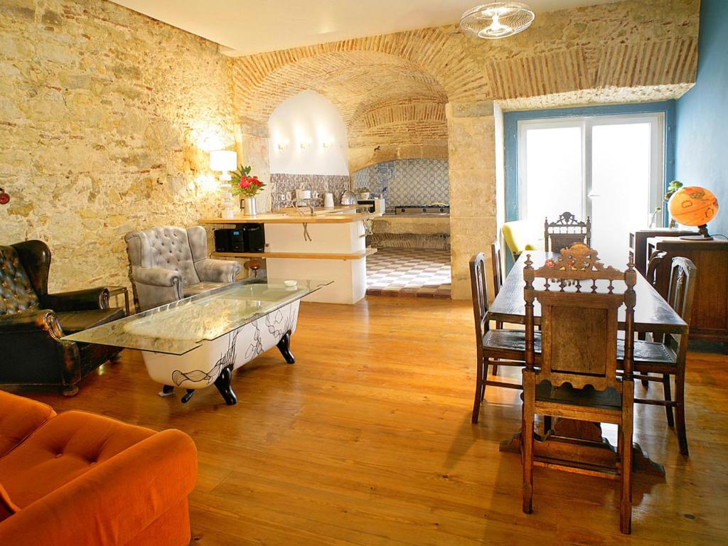Imagem de Atelierom-Lisbon
