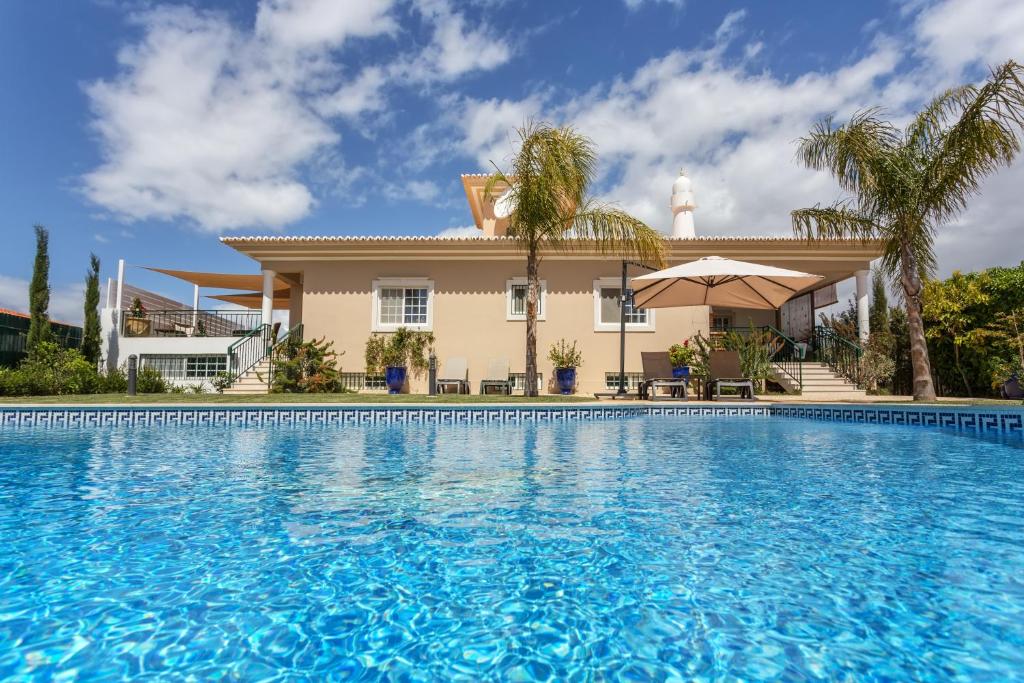 Imagem de House F, Fonte Santa Village