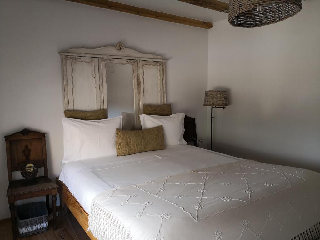 SNUG INDEPENDENT ROOM