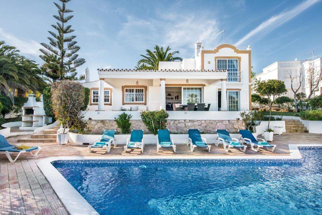 VILLA BUGANVILIA