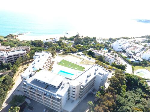 APARTAMENTO 822 QUINTA DA BARRACUDA FRACÇÃO BC