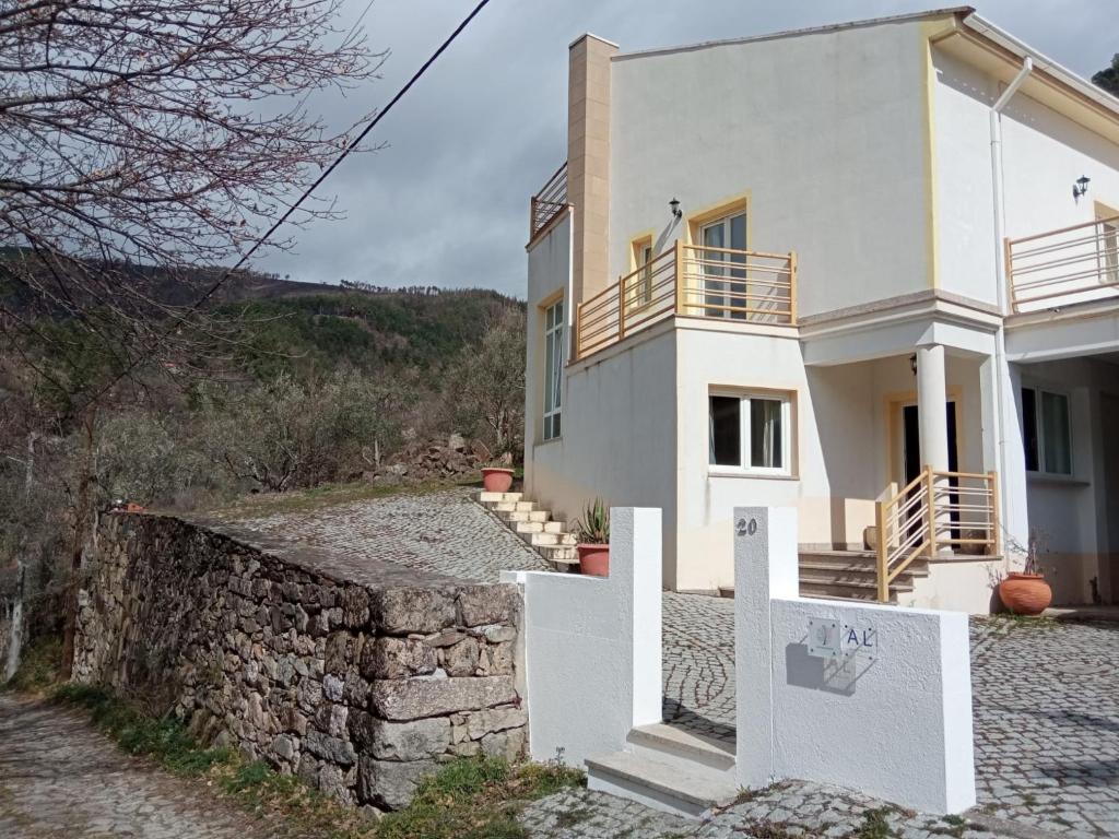 Imagem de CASA DAS OLIVEIRAS