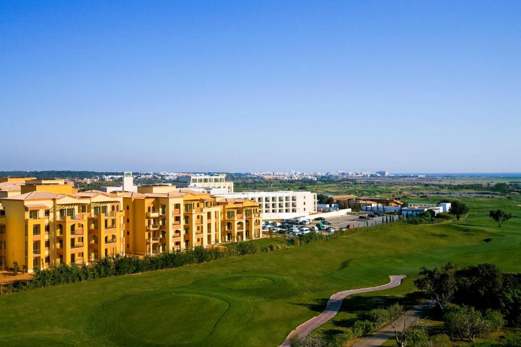 THE RESIDENCES AT VITORIA CLUB DE GOLFE