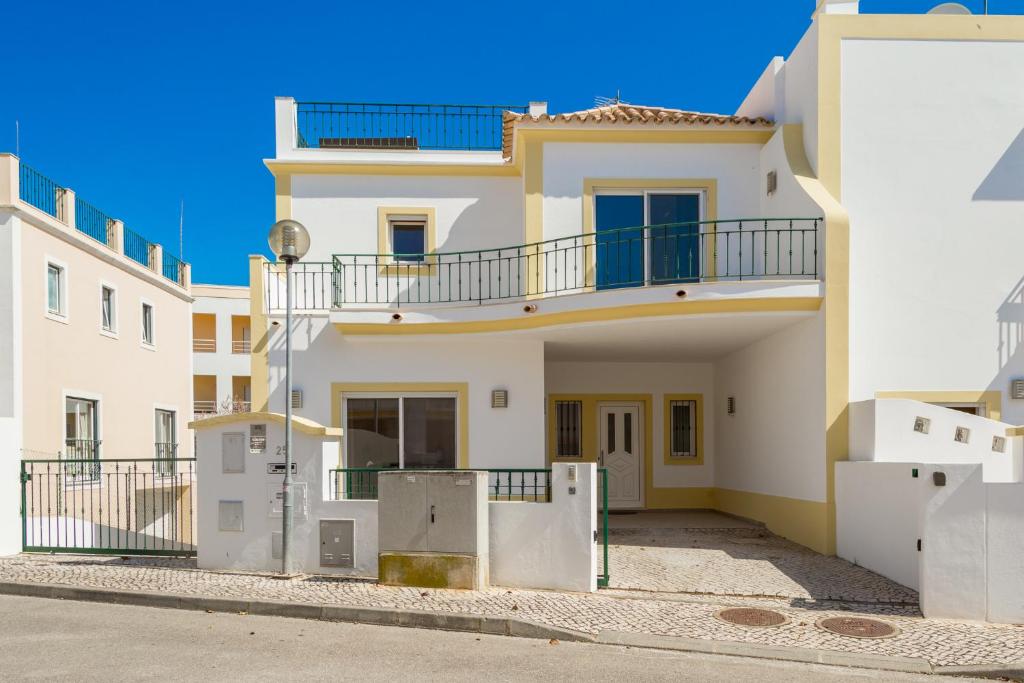 Imagem de VILA ALVOR RIA