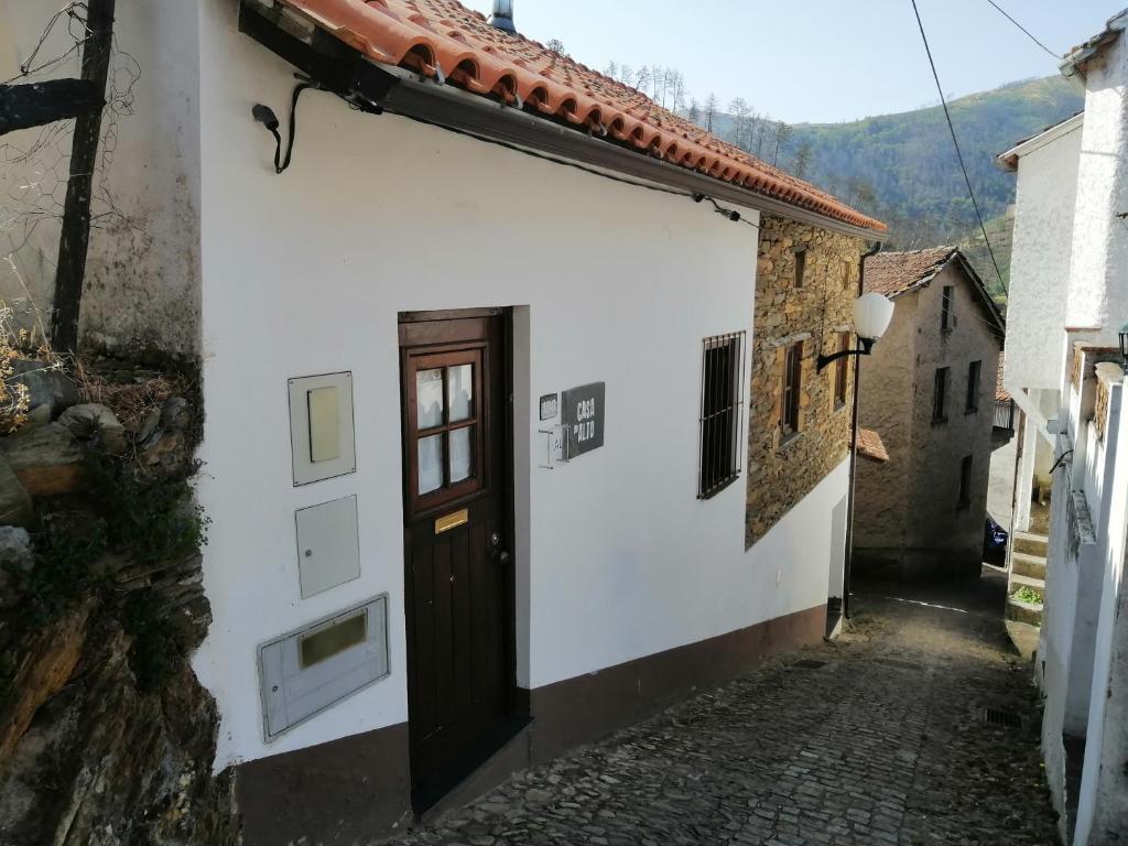 CASA DO ALTO - BENFEITA