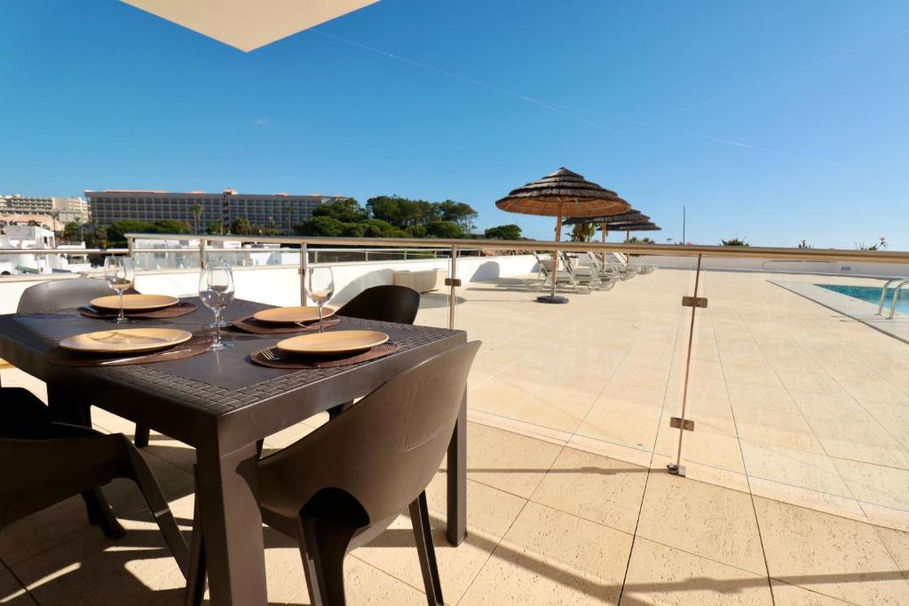 APARTAMENTOS FALÉSIA MAR - LOTE 24 - APARTAMENTO 201