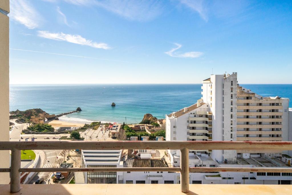 Imagem de Rocha View - Praia da Rocha - Beach Flat