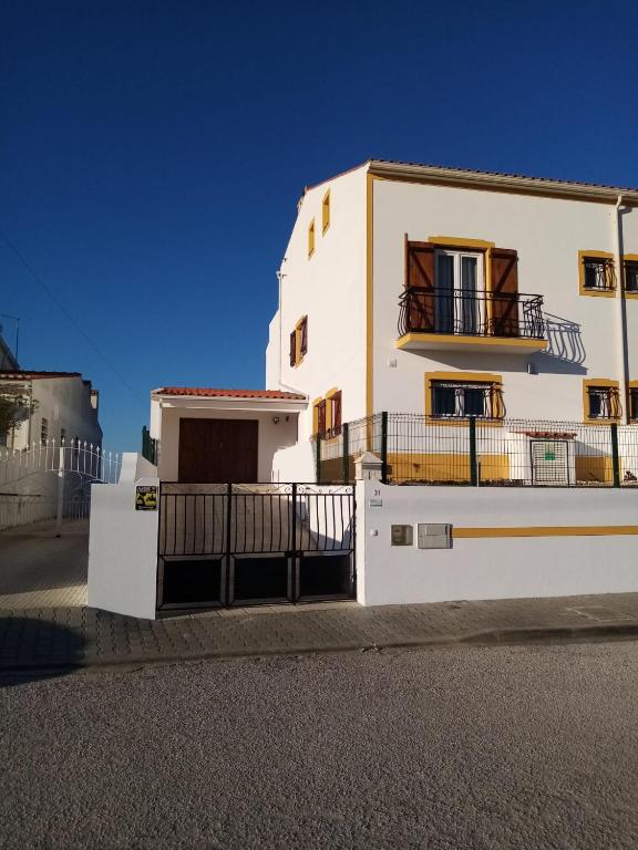 TOWN HOUSE BALEAL VIEW
