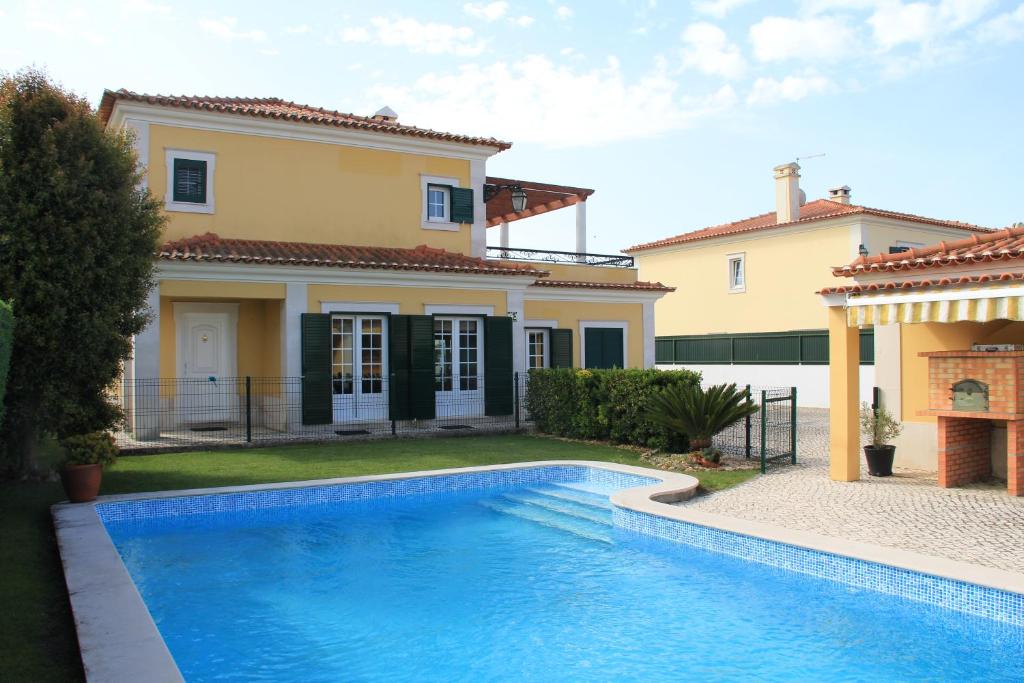 VILLA IN AZEITÃO