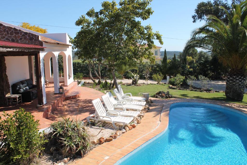 VILLA ALEGRIA