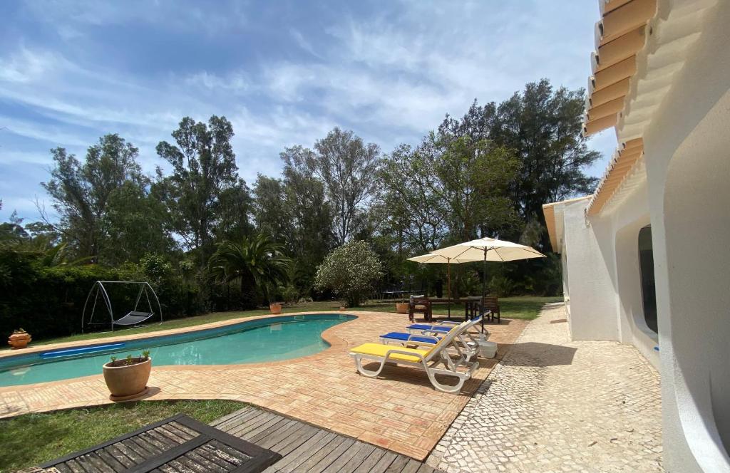 CASA GOLFINHO - GUEST HOUSE - ALOJAMENTO LOCAL