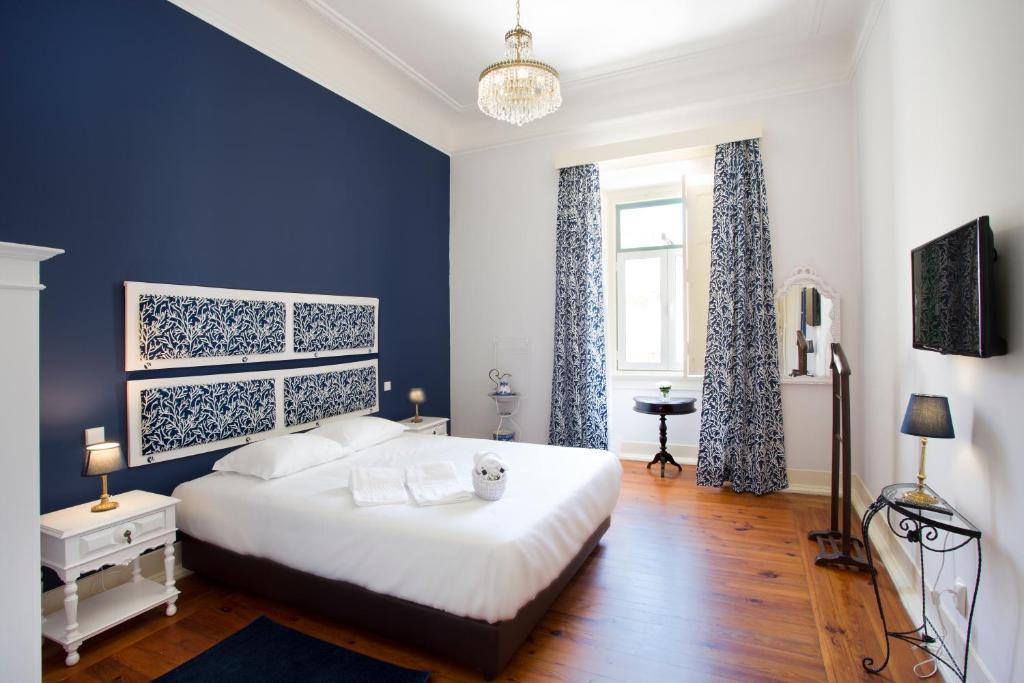 TYPICAL LISBON GUEST HOUSE