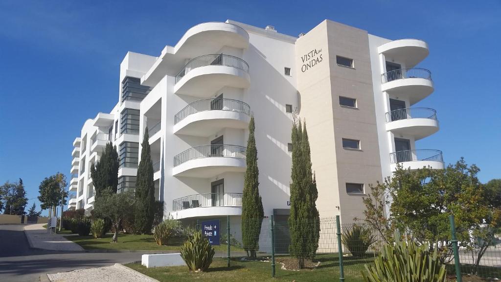 EDIFICIO VISTAS DAS ONDAS - APARTAMENTO 206 - FRACÇÃO X