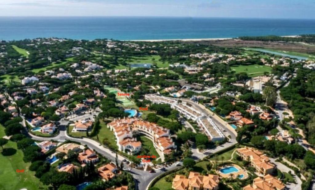 Imagem de Urbanização dos Quadradinhos, condominio Jardins do Golfe