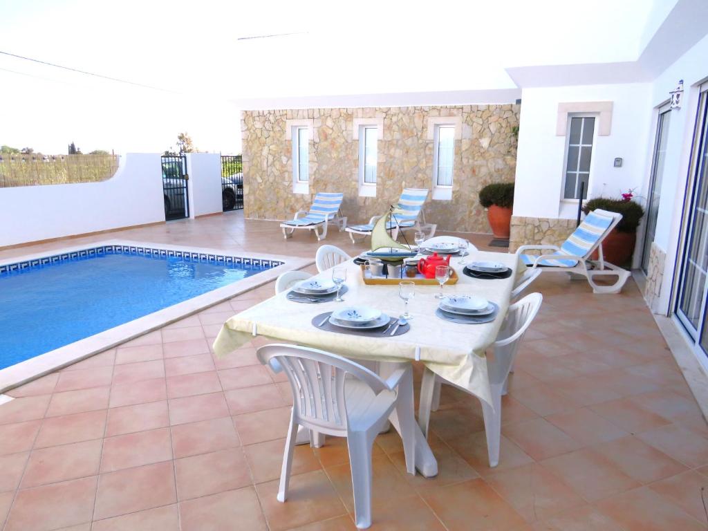 Imagem de CASA SERENA - ALTO DO GOLFE 4 12/11