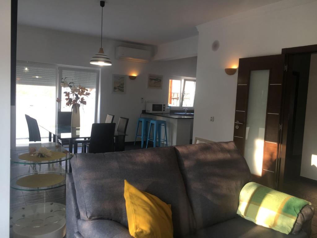 CASA EDU 33