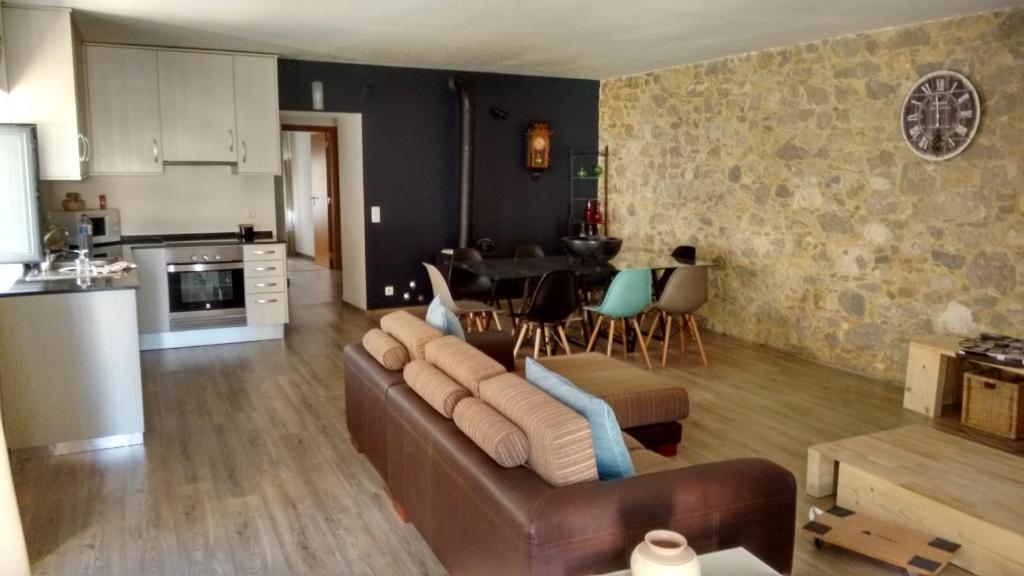 Imagem de CASA CENTENÁRIA