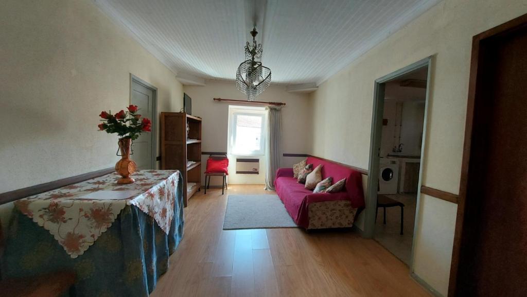 CASA LARGO DA VILA