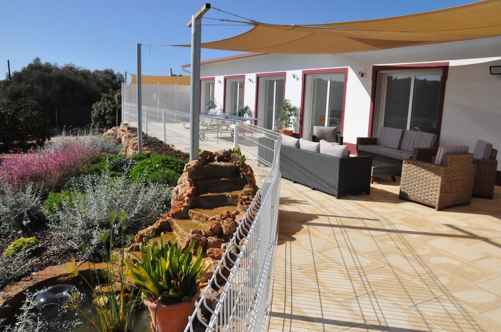Imagem de MY HOUSE YOUR HOME