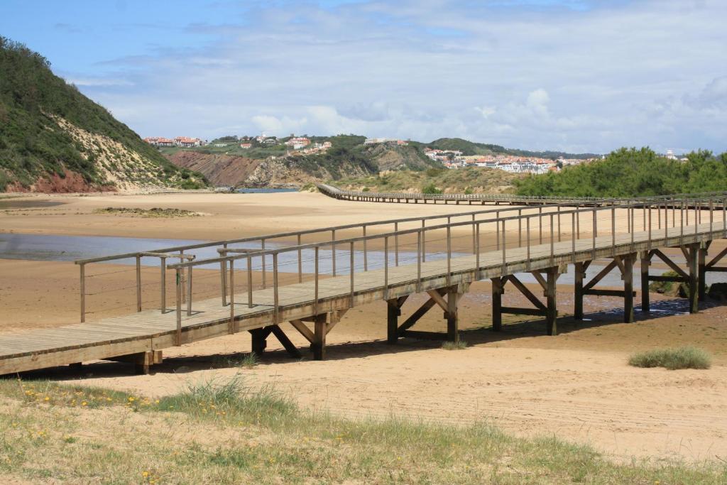 BAY VIEW