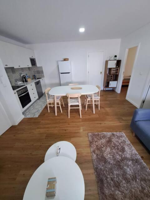 Imagem de Traditional Espinho's Beach House