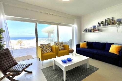 Imagem de DELUXE TWO BEDROOM FLAT - BEACHFRONT/DEL REY - 6PAX