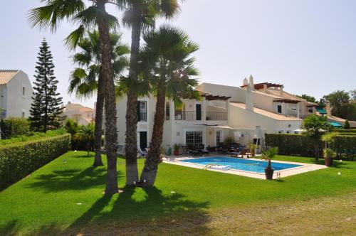Imagem de VILAMOURA-MODERN ART VILLA