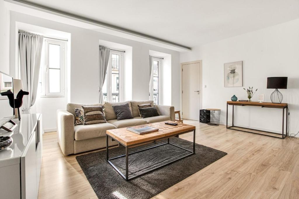 Imagem de Apartamento Rua do Cura 24 C R/C