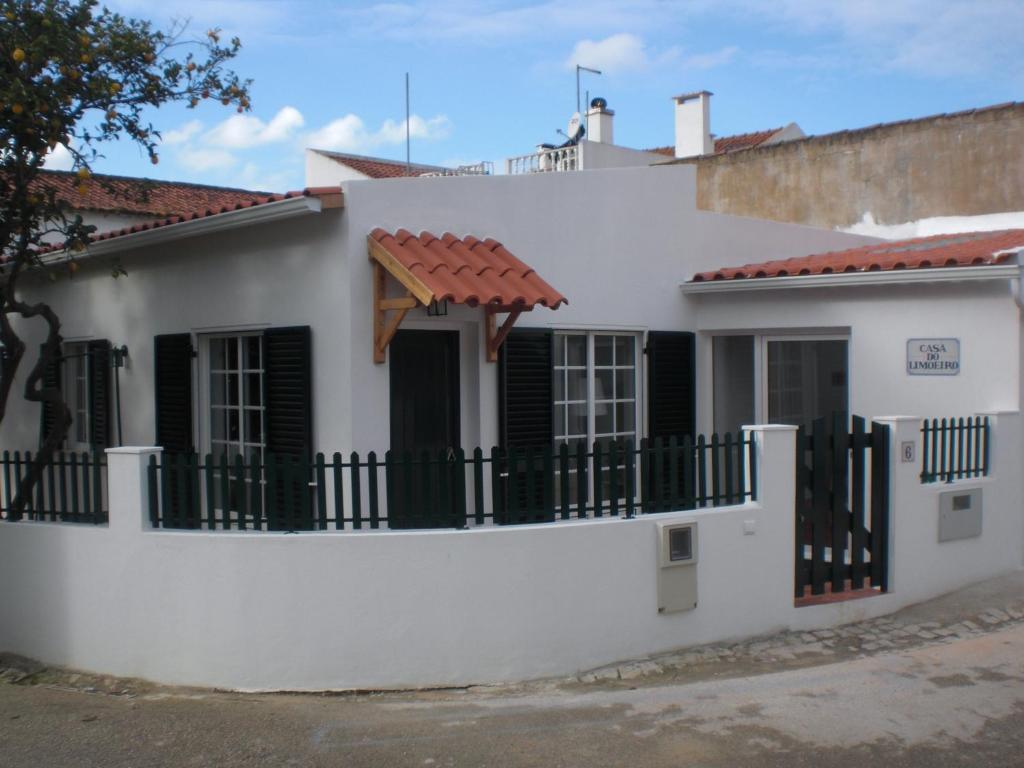 Imagem de CASA DO LIMOEIRO