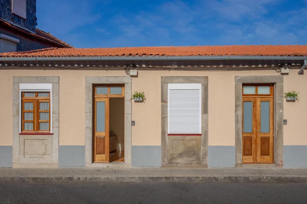 Imagem de Catorze de Outubro Houses 423