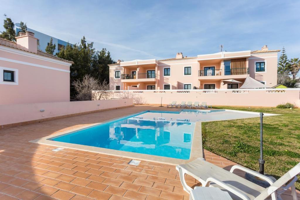 Imagem de DELFIMAR ALVOR SUITE