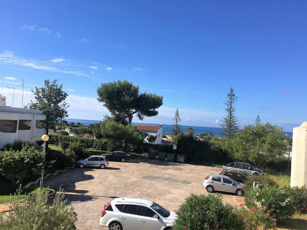 Imagem de Little piece of sunny beach