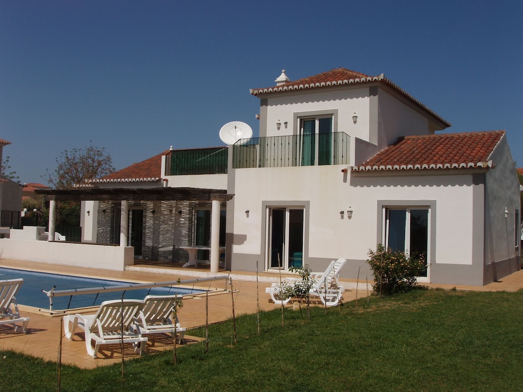 CASA CERRO AZUL