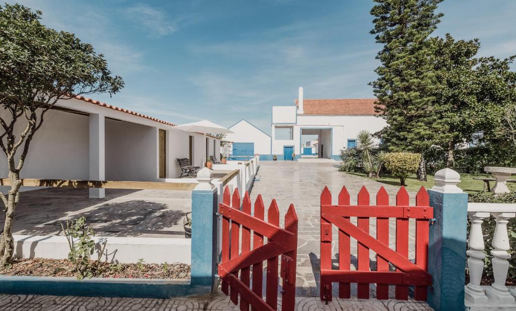 Imagem de Humus Farm - Qta. Sto. António - Casa de Sta. Isabel