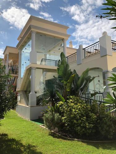 Imagem de Edificio Jardins da Guia - Fracção J