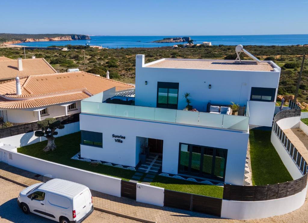 Imagem de Sunrise Villa