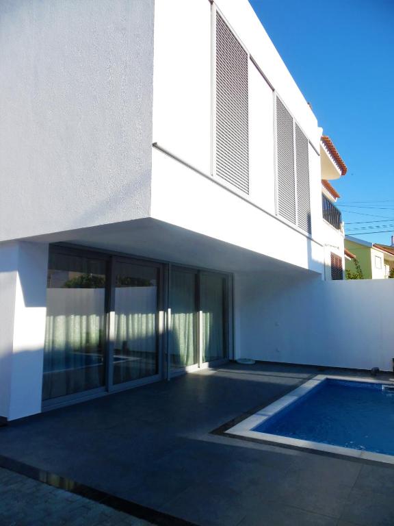 Imagem de Charmy Villa Estoril by Amber Star Rent