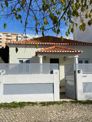 Imagem de GetWet SurfCamp Roots