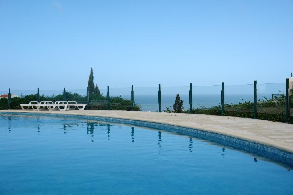 Imagem de ERICEIRA LUXURY APARTMENT ON A PRIVATE CONDO