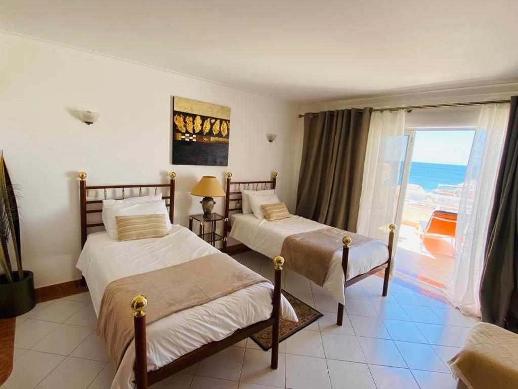 Imagem de CASA ALVIFLOR