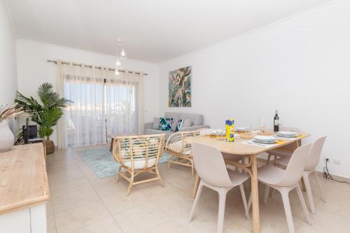 Imagem de Apartment 2A