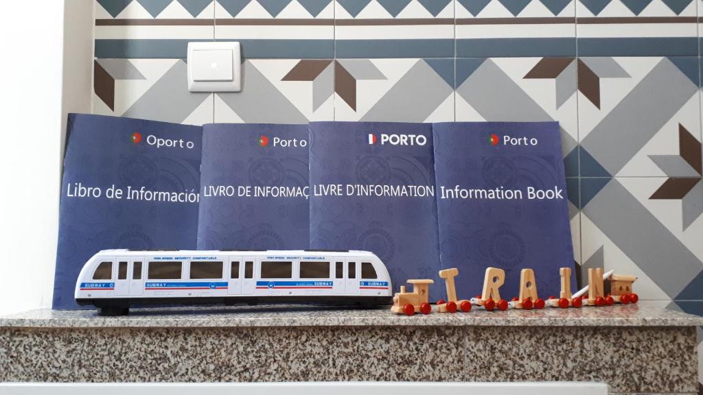 Imagem de TMB (Train/Metro & Bus) Oporto Station House