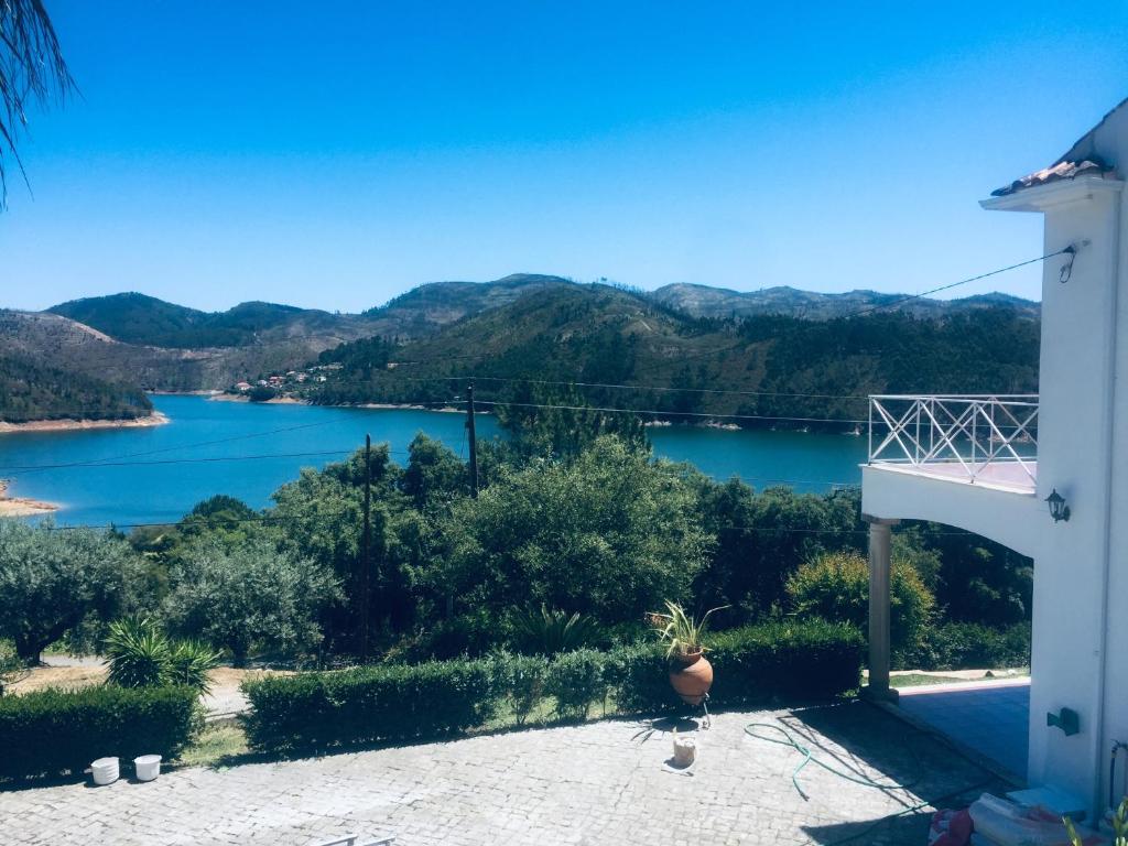 Imagem de LakeSide Rest