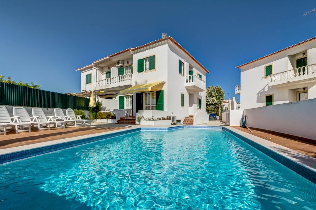 BOUGAINVILLEAS VILLA